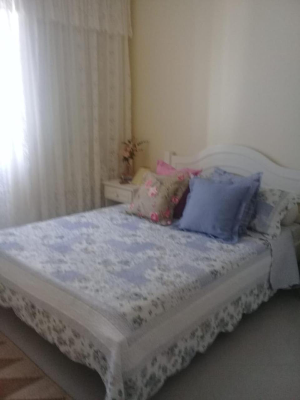 Encantador A 2 Quadras Da Enseada, Com Varanda E Garagem * Guaruja