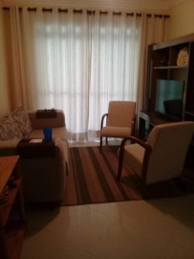 Encantador A 2 Quadras Da Enseada, Com Varanda E Garagem Apartment Guaruja
