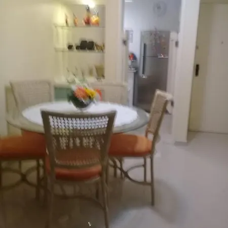 Encantador A 2 Quadras Da Enseada, Com Varanda E Garagem Guarujá Exterior foto