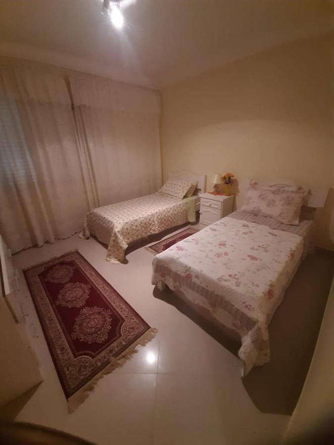 Apartamento Encantador A 2 Quadras Da Enseada, Com Varanda E Garagem Guarujá